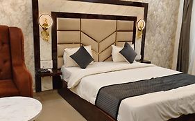 Hotel Maharaja Palace